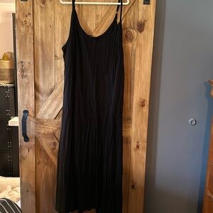 Black traipse dress